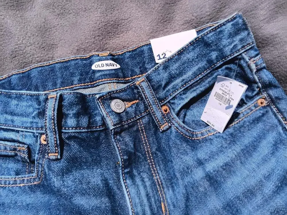 NWT Old Navy Size 12 Straight Leg Bootcut Denim Jeans Women’s Blue Mid Rise